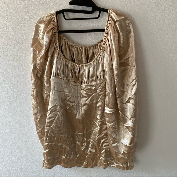 127. MAJORELLE Carla Dress In Metallic Neutral Size M - Picture 6 of 8